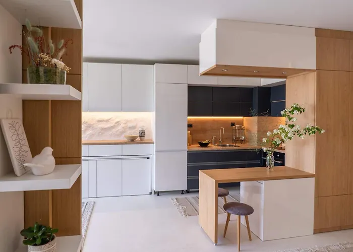 Smartly Designed Flat With Balcony & Parking By Flat Mаnаger Appartement