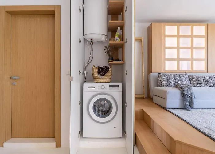 Appartement Smartly Designed Flat With Balcony & Parking By Flat Mаnаger *