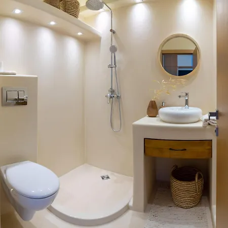 Apartment Smartly Designed Flat With Balcony & Parking By Flat Mаnаger